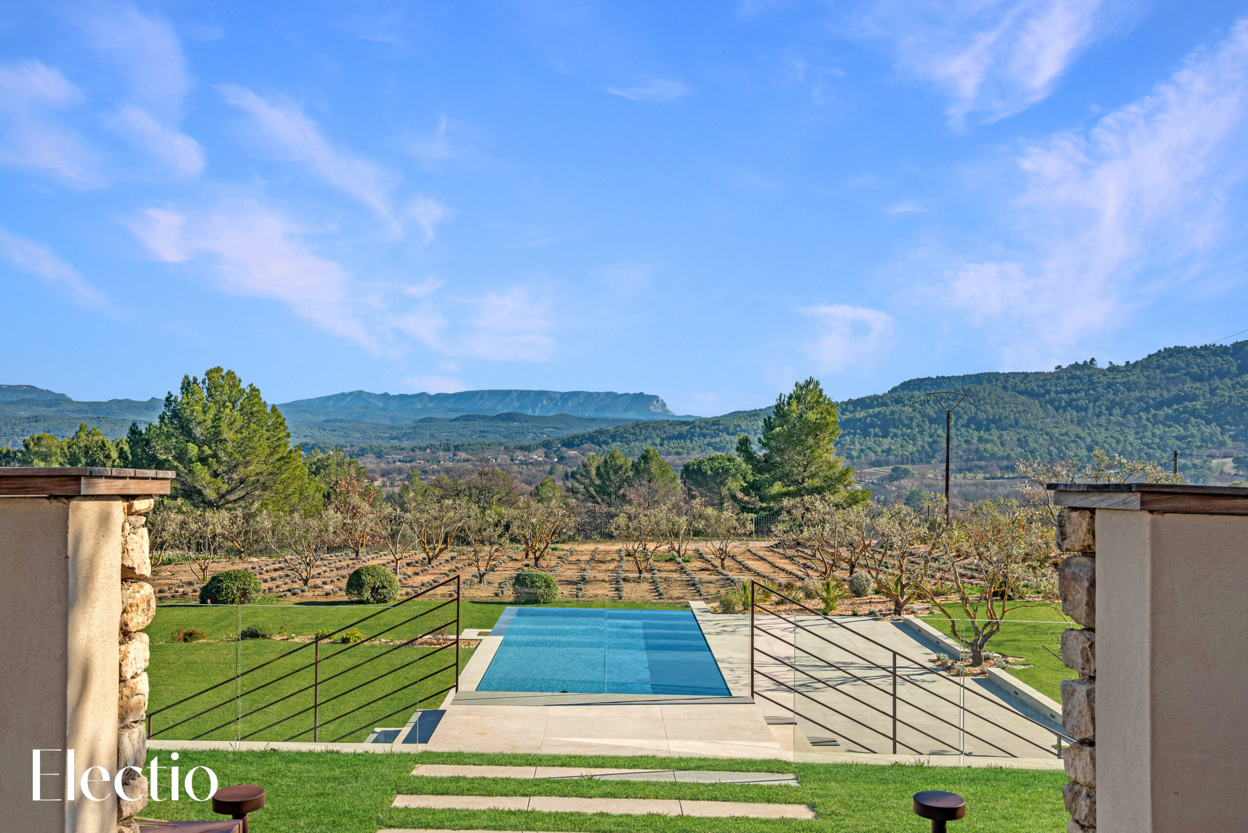 Domaine Bellevue en Provence, propriété accompagnée par Electio